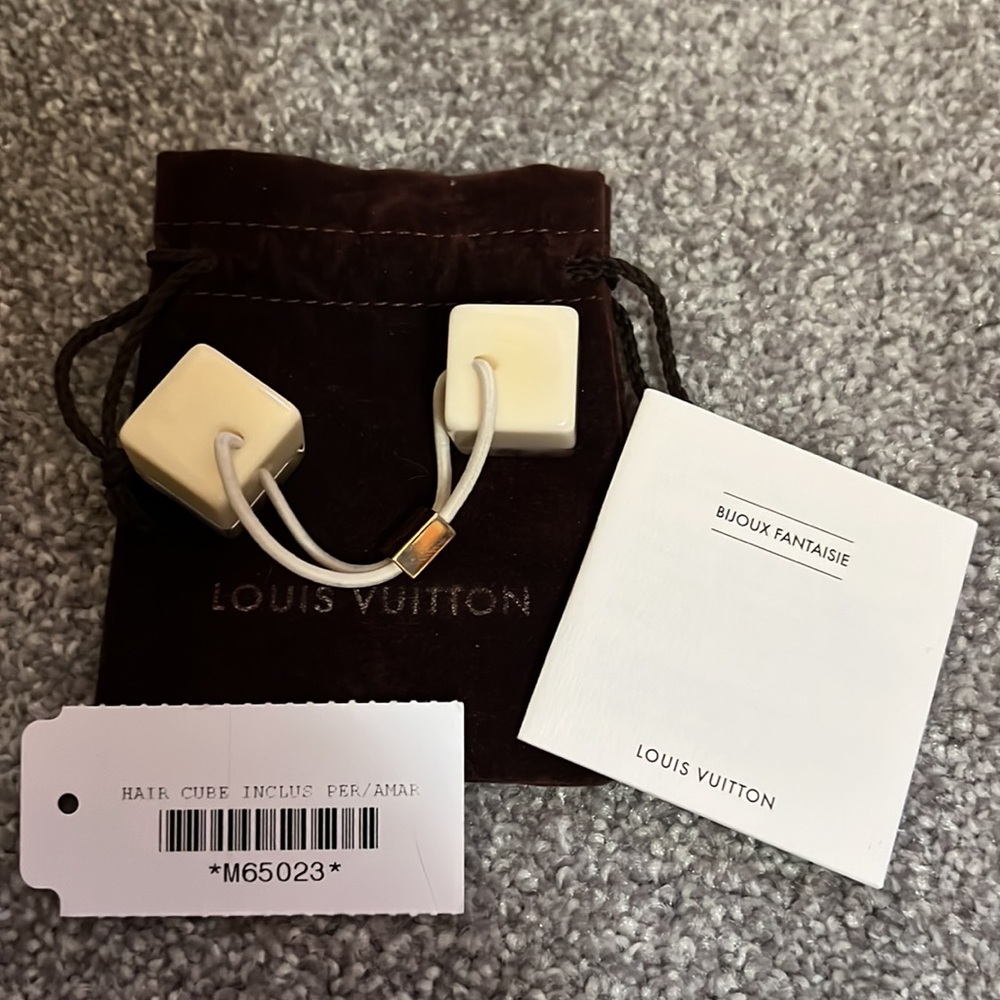 Louis Vuitton hair cubes - Picture 2 of 5